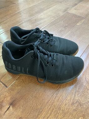 NoBull Men’s Black Gum Trainer Size 8